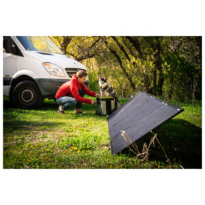 découvrez le goal zero ranger 300, un porte-documents solaire innovant alliant mobilité et énergie renouvelable pour recharger vos appareils où que vous soyez.